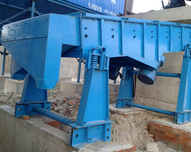 鈣粉篩是什么形式的振動篩，多少錢？