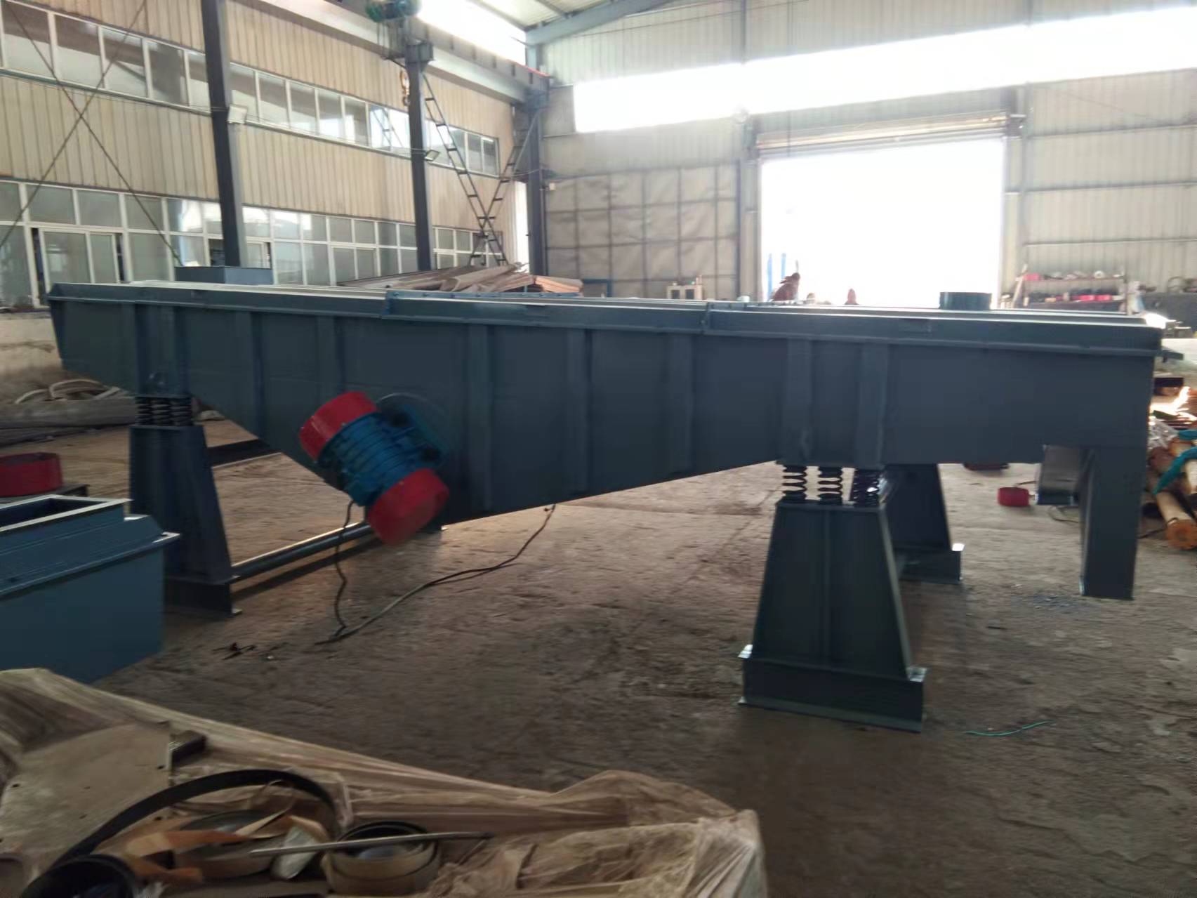 珍珠砂粗細(xì)分級(jí)篩選用直線振動(dòng)篩效果好嗎？